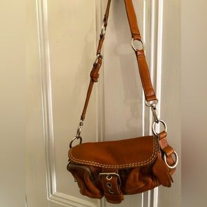 Classic Roots leather saddlebag